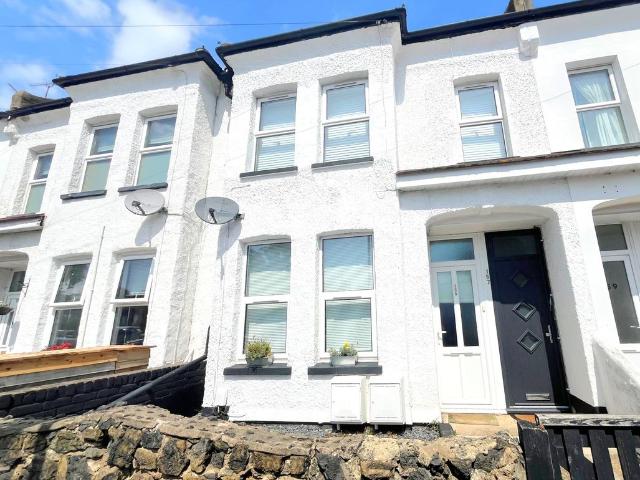 Apartment for rent in Alton Barnes, Essex