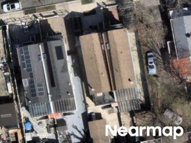 House for sale in The Bronx, Arverne