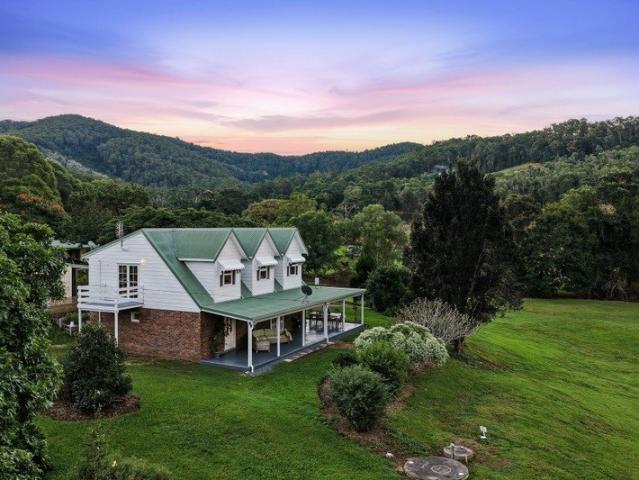 Cottage for sale in Fernbrook, Queensland