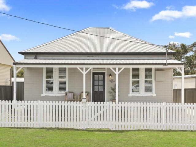 House for sale in Weston, Abermain