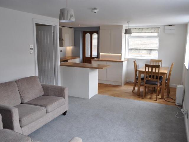 Apartment for rent in Crookes, Isle Of Man