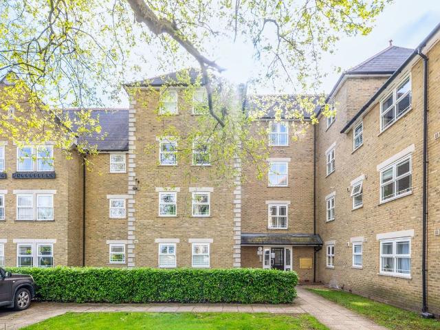 Apartment for rent in Windmill Green Estate, Greater London