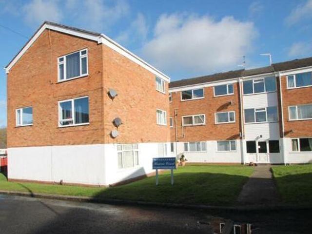 House for sale in Halesowen, West Midlands