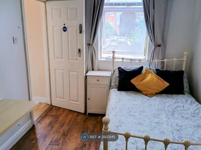 Room for rent in Woodside, Brierley Hill