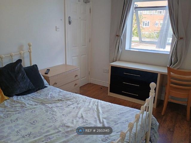Room for rent in Woodside, Brierley Hill