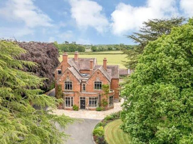 House for sale in Baswich, Staffordshire