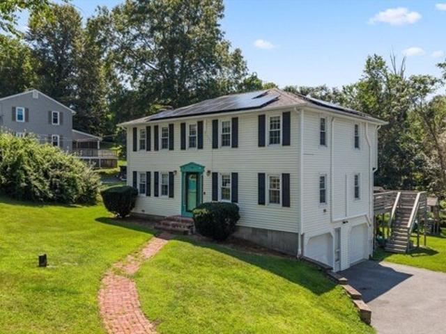 House for sale in Grafton, Massachusetts