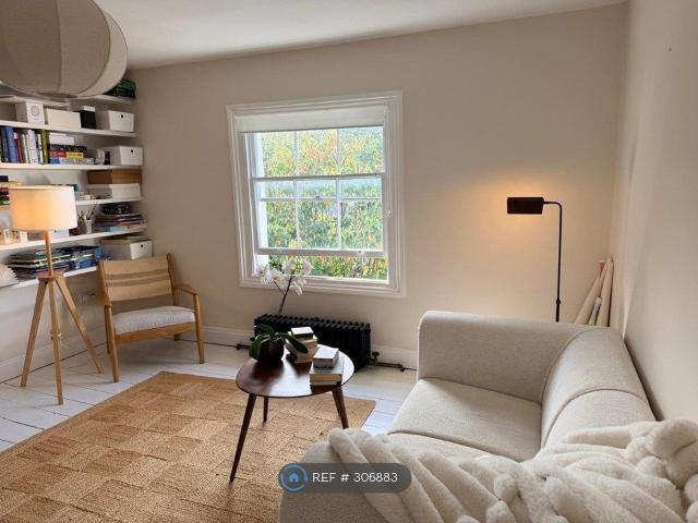 Apartment for rent in London Borough of Hammersmith and Fulham, Greater London