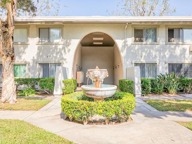 Apartment for rent in Orange, California