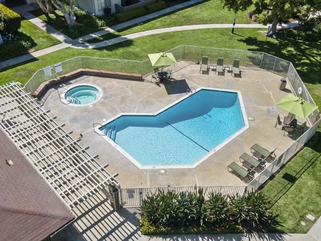 Apartment for rent in Orange, California
