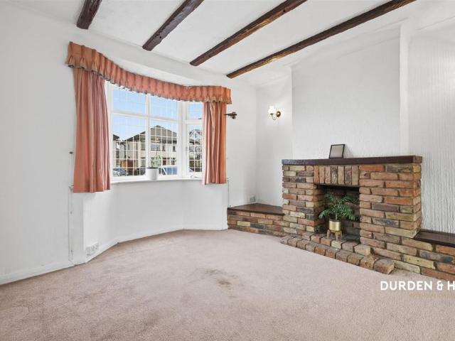 House for rent in London Borough of Redbridge, Greater London
