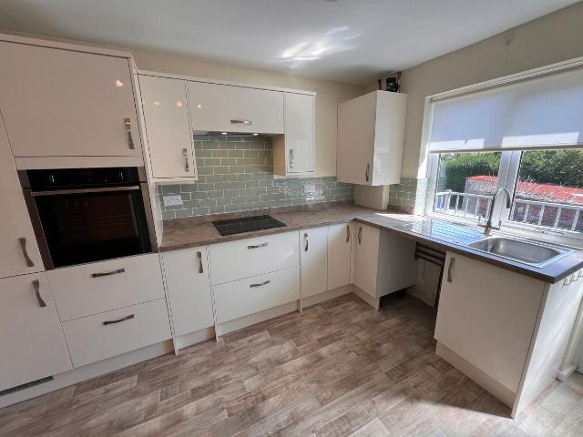 Apartment for rent in Sandy, Wales