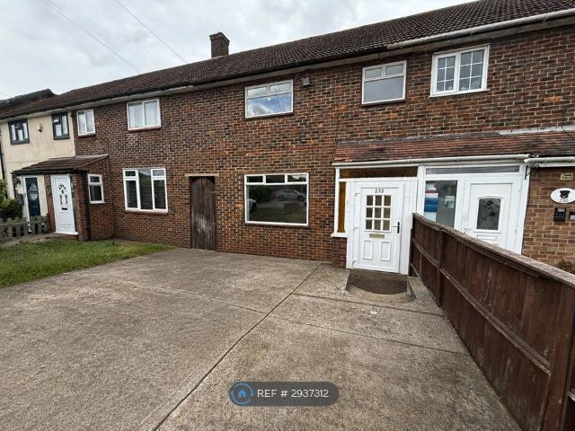 House for rent in Harold Hill, Greater London