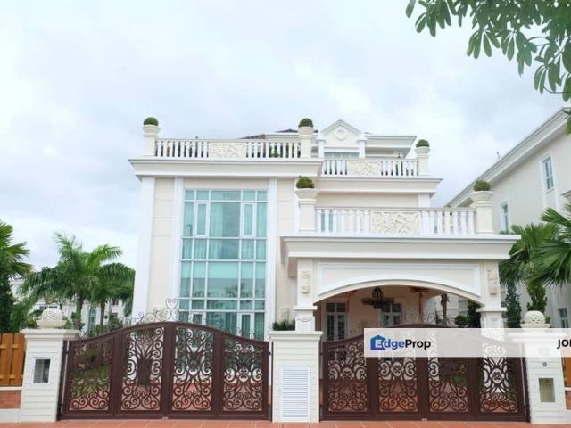 House for sale in Malaka