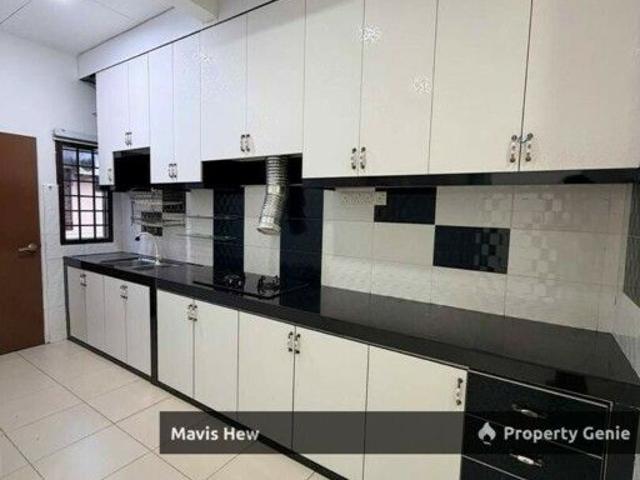 Apartment for rent in The Straits View Residences, Kampung Senibong