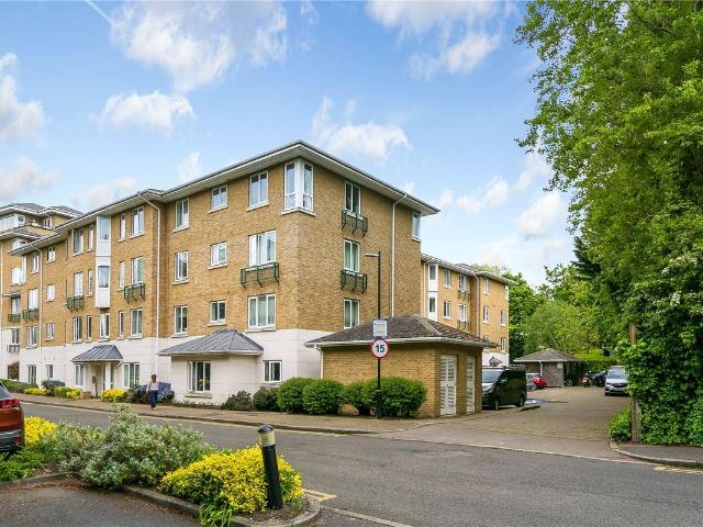 Apartment for rent in London Borough of Richmond upon Thames, Greater London