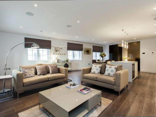House for rent in St Clement Danes, Greater London