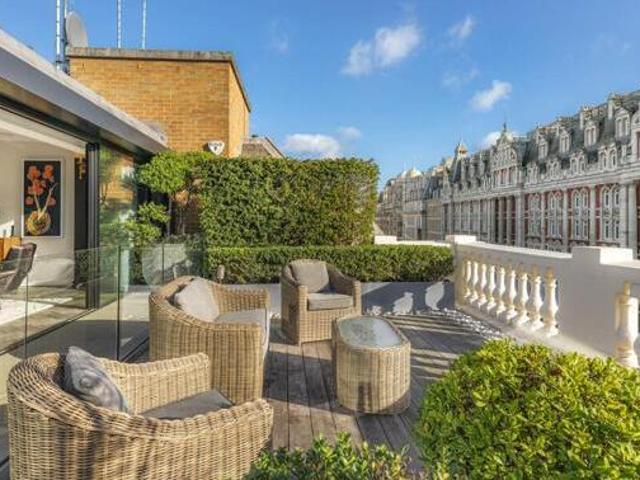 House for sale in City of London, Greater London