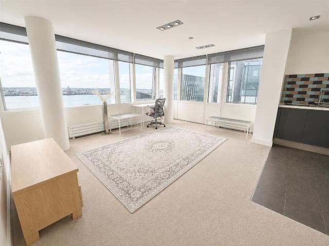 Apartment for rent in Waterfront, Calderstones