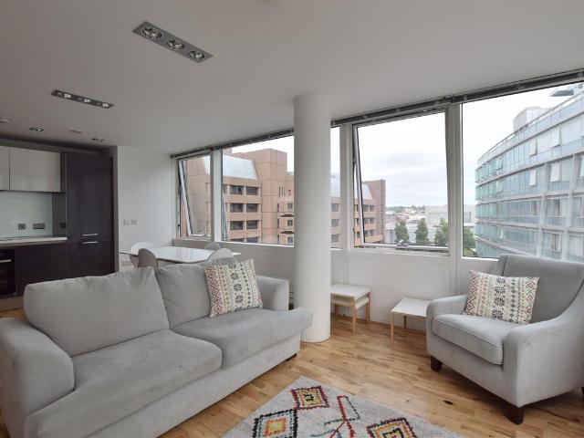Apartment for rent in City Centre, Calderstones