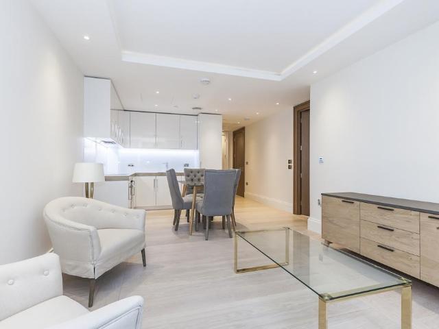 Apartment for rent in St Clement Danes, Greater London