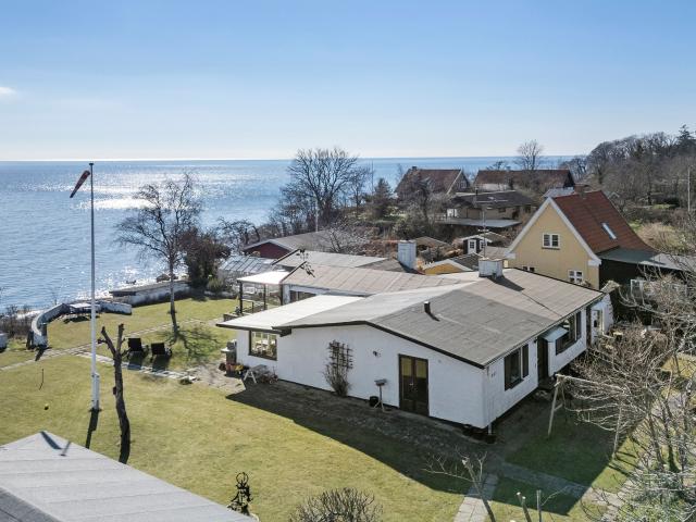 Villa til salg i Rønne, Brøndby