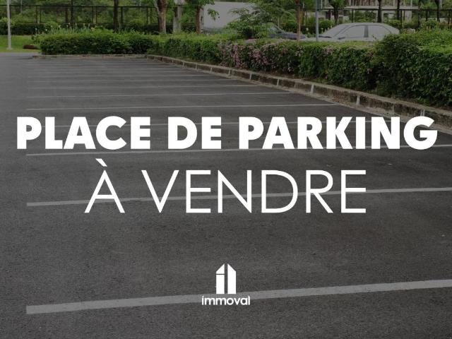 Garage vente à Port Autonome de Strasbourg, Strasbourg