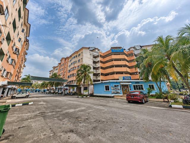 Apartment for sale in Pasir Panjang, Port Dickson