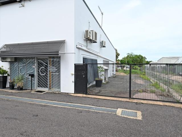 Warehouse for sale in Coconut Grove