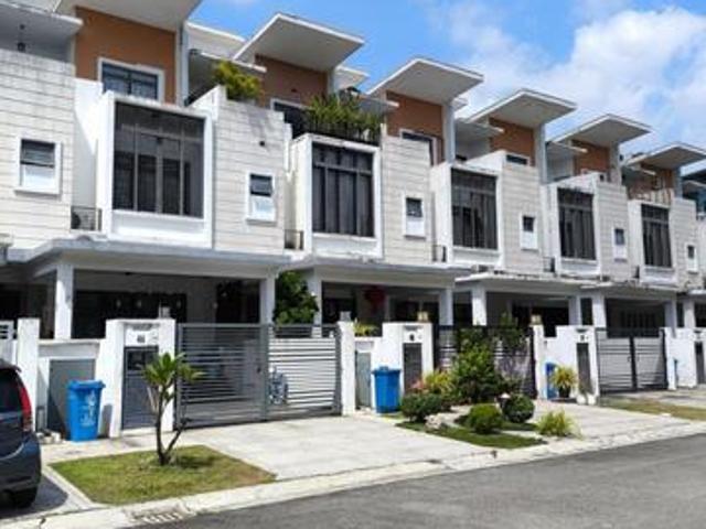 Terraced House for sale in Alam Impian, Selangor