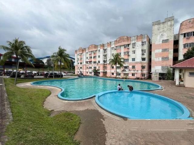 Condominium for sale in Petaling, Alam Impian