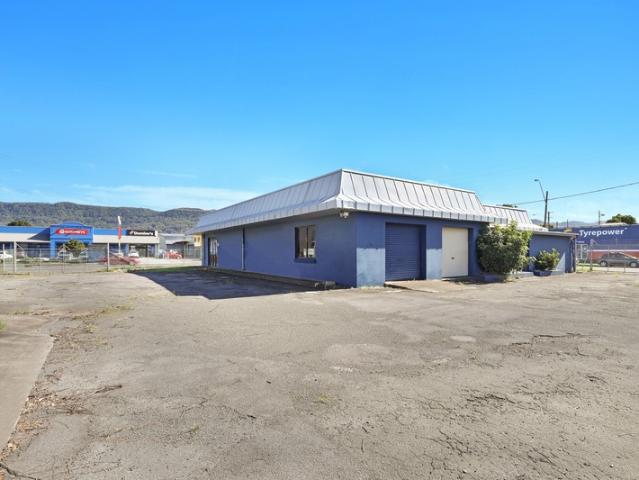 Warehouse for rent in Wollongong West, New South Wales