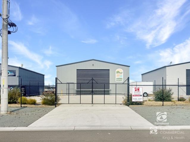Warehouse for sale in Bairnsdale, Shire of East Gippsland