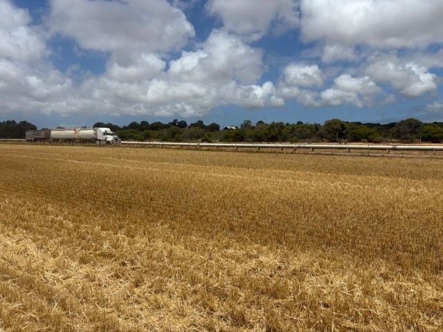 Cottage for sale in Merilup, Western Australia