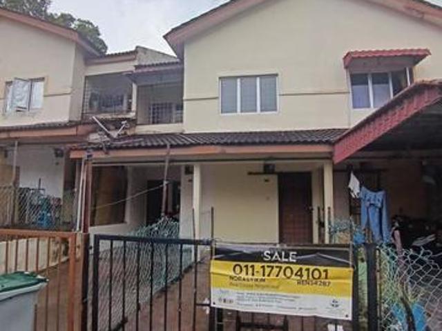 Townhouse for sale in Sendayan Village, Negeri Sembilan