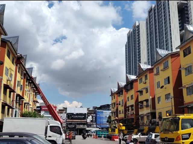 Flat for sale in Petaling, Subang Jaya