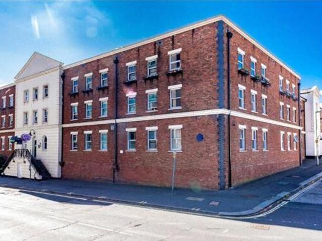 House for sale in Aldershot, Hampshire