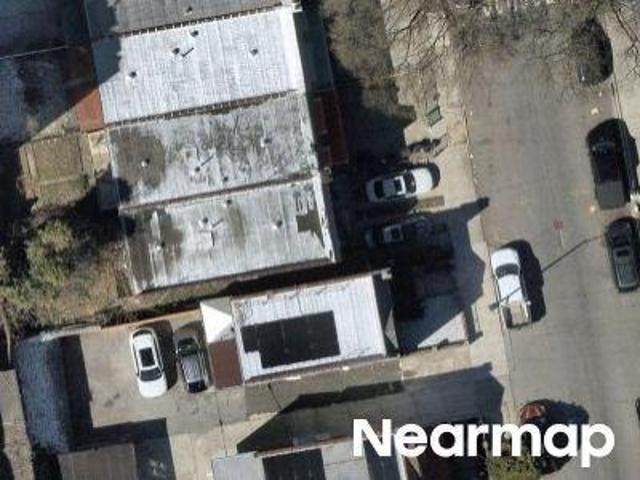 House for sale in The Bronx, Arverne