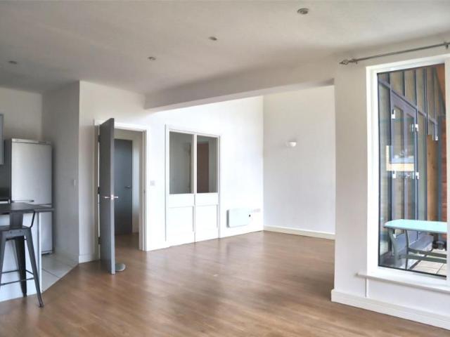 Apartment for rent in Horsell, Woking