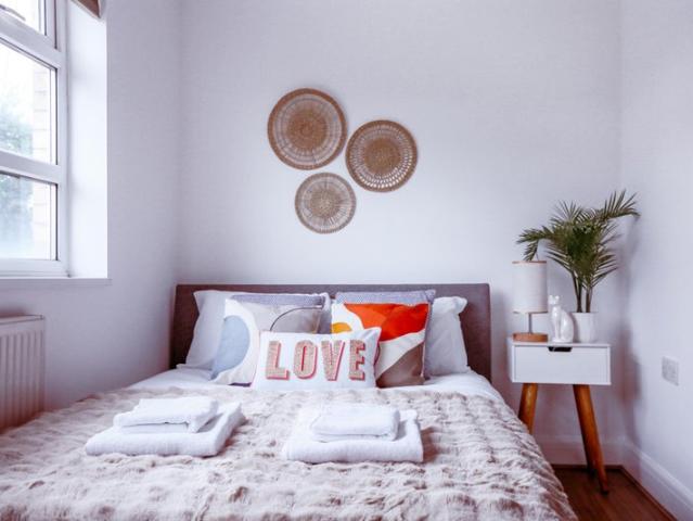 Apartment for rent in Maryland, Greater London