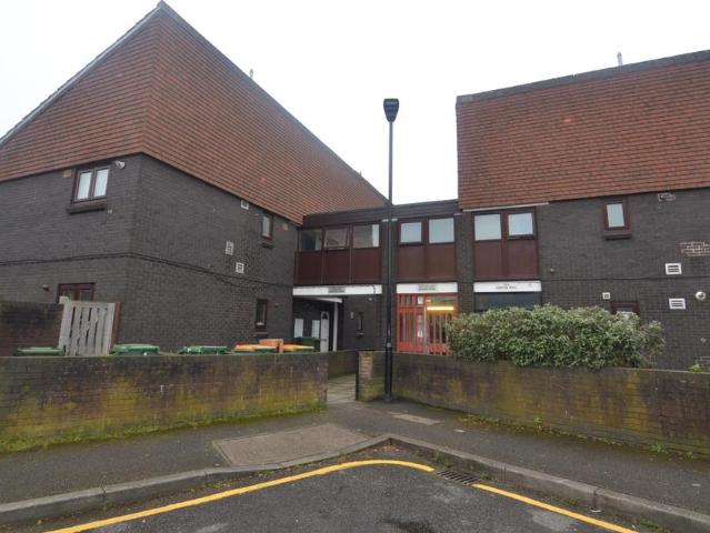 Apartment for rent in Maryland, Greater London