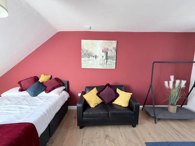 Room for rent in London Borough of Ealing, Greater London
