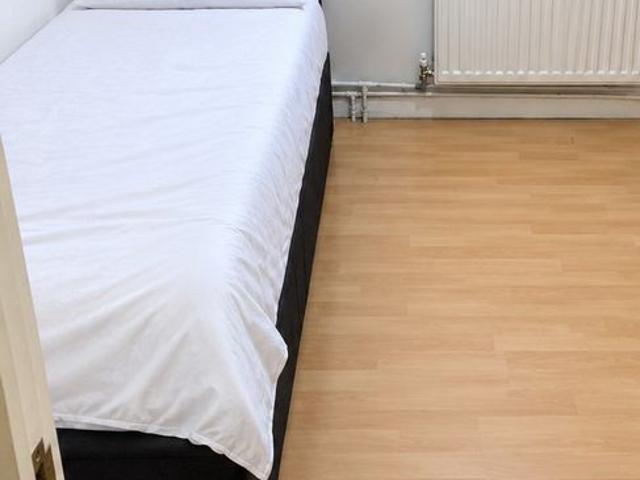Room for rent in London Borough of Wandsworth, Greater London