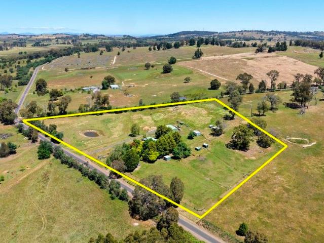 Cottage for sale in Strathbogie, Victoria