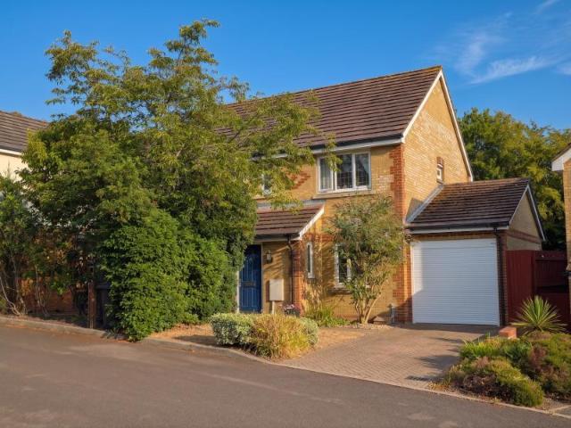 House for rent in Knaphill, Woking
