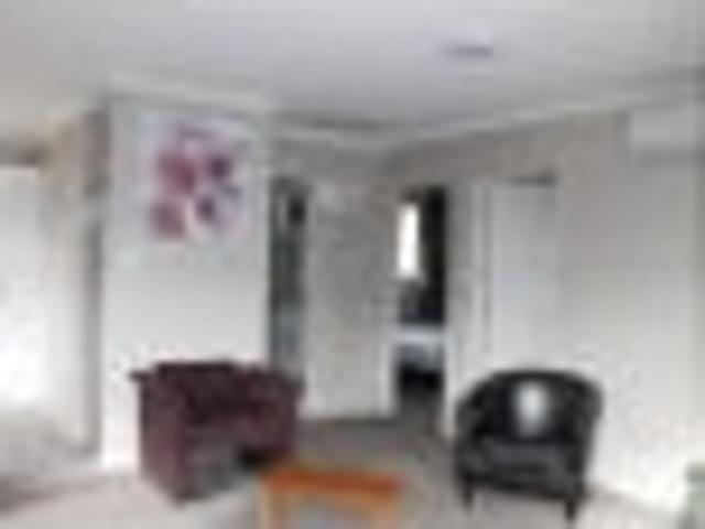 Apartment for rent in Strathern