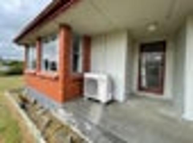 House for rent in Strathern