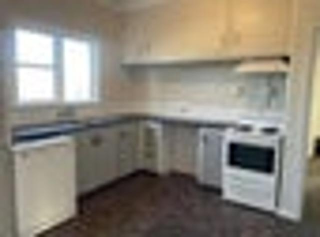 House for rent in Strathern