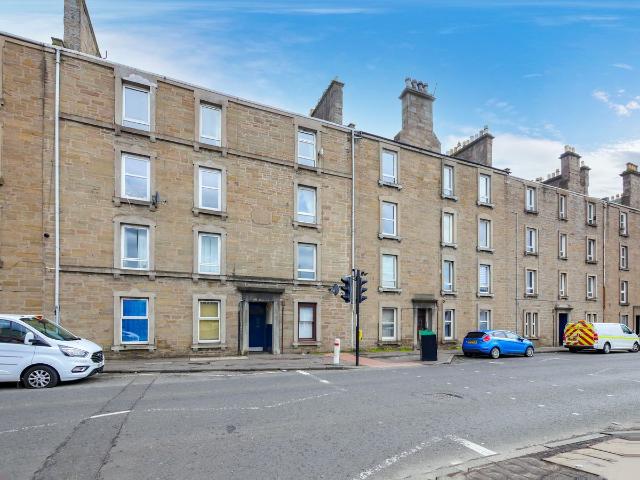 Apartment for rent in Coldside, Scotland