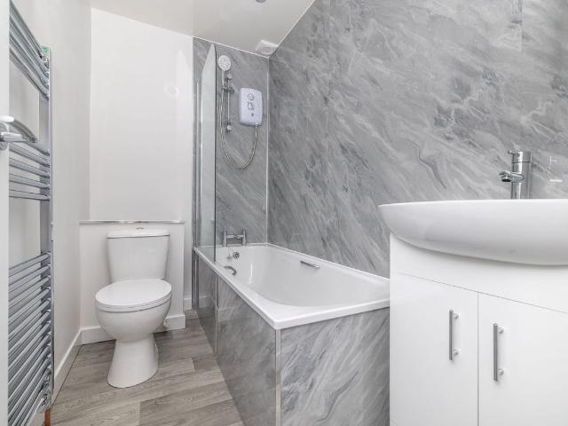 Apartment for rent in Coldside, Scotland